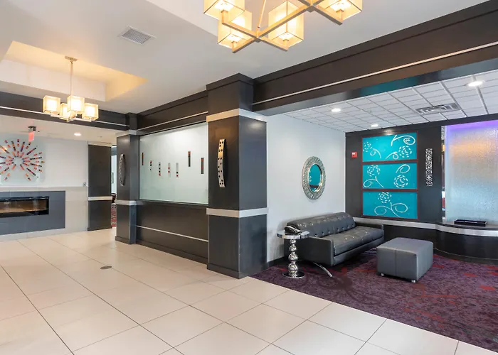 Holiday Inn Express & Suites Columbus - Polaris Parkway / Columbus By Ihg
